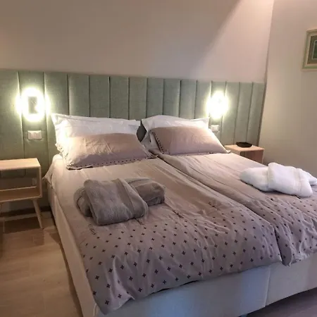 Βίλα Dell'olivo Bianco *